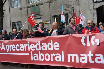 2016 05 24 ProtestaPrecariedadeLaboralInspeccionTraballoVigo01.JPG